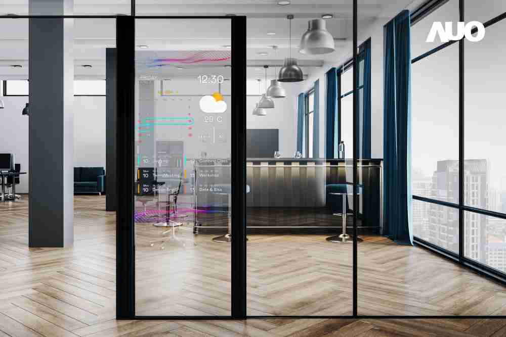 60吋Micro LED透明窗屏显示器，，，可依需求调整并延伸应用于不同场域，，，，包括汽车侧窗或家庭玄关、、、、智慧橱窗、、、商业展示等面向，，，，提供丰富的信息娱乐内容